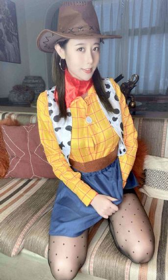 情不自禁想入非非