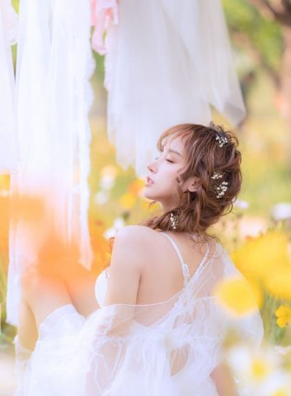 女室友自愿成为我的脚奴