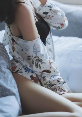 女大学生沙龙市