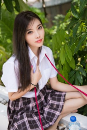 阿诺拉在线观看视频