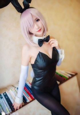 漂亮的小保姆
