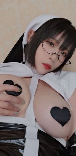 女员工的兹职位
